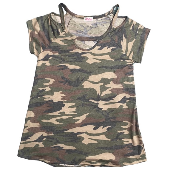 The Pulse Boutique Cap-Sleeve Camo Tunic Top - Size Small - Picture 8 of 10
